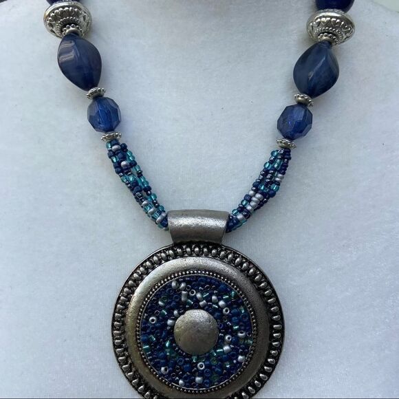 New Tanya Creations Beaded Necklace & Earring Set - Picture 6 of 10